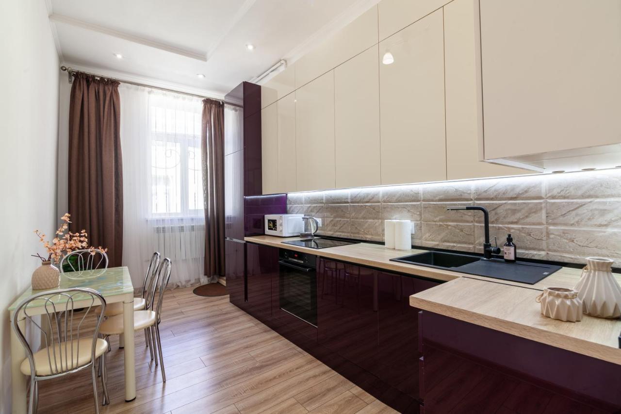 Avangard Liberty Avenue Apart Lviv Luaran gambar